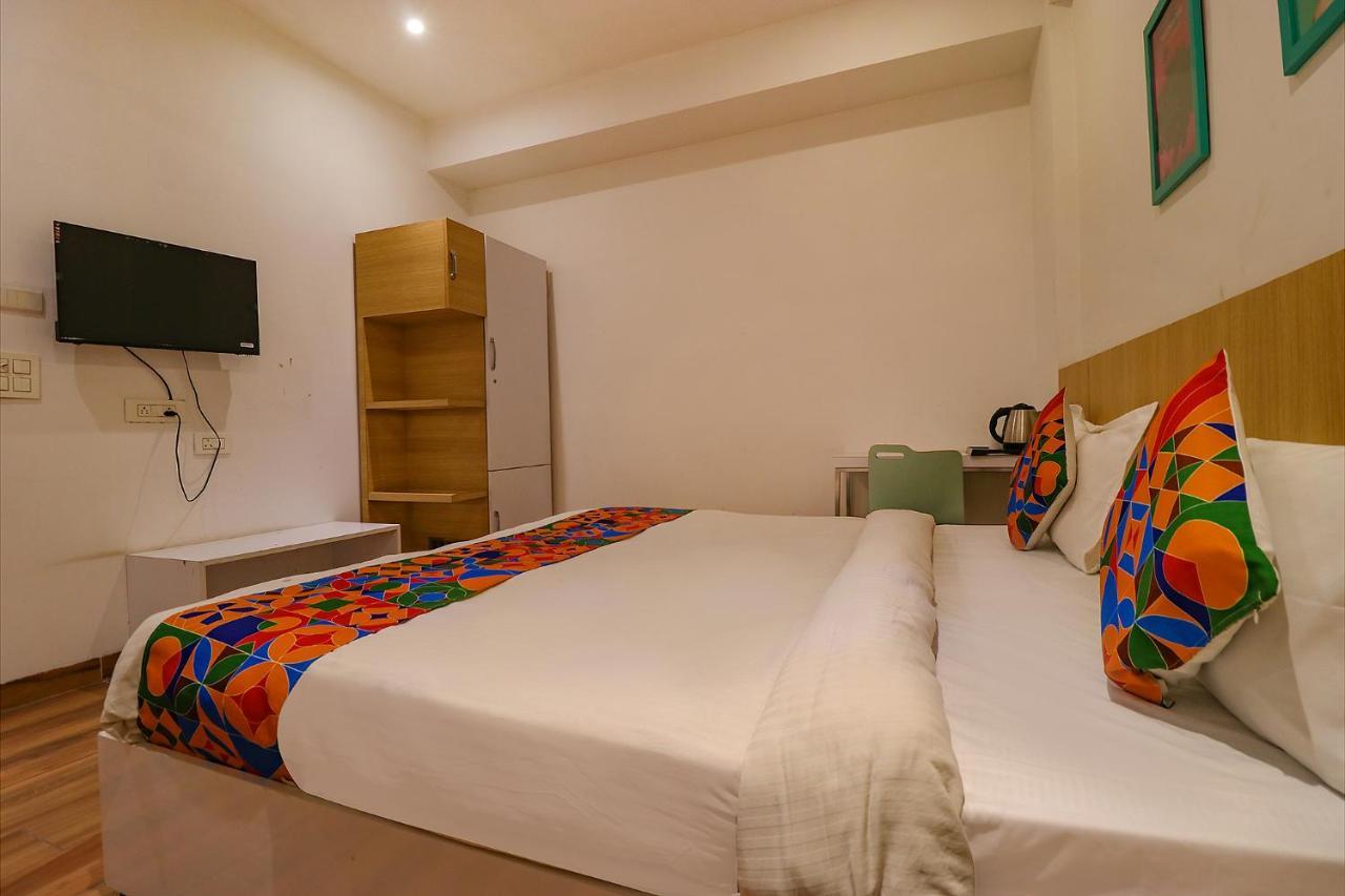 Fabexpress Vacanza Noida Extérieur photo